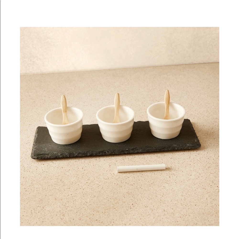 Short St_ries Tapa Bowl Set